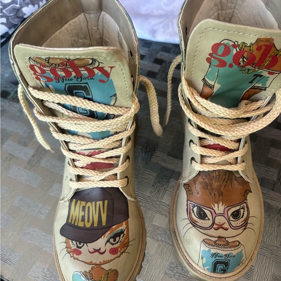 Very kool combat boots ( great for teens going back to school ) - Picture 3 of 8